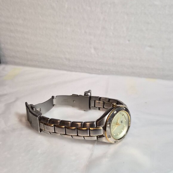 Fossil Ladies stainless metal watch - Picture 5 of 9